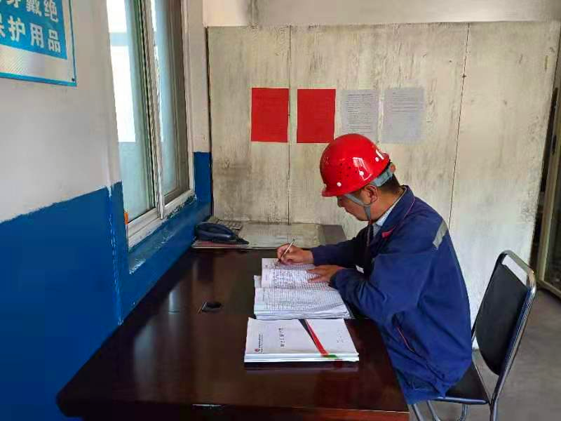 堅守的力量  身邊的感動配圖1.png