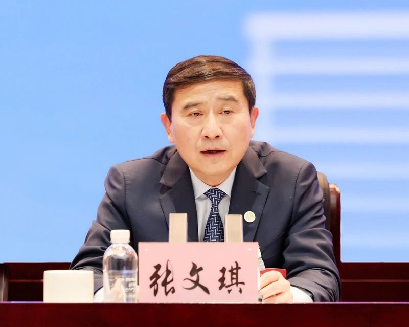 陜煤集團(tuán)召開三屆三次職代會暨2024年工作會3.jpg 陜煤集團(tuán)召開三屆三次職代會暨2024年工作會3.jpg