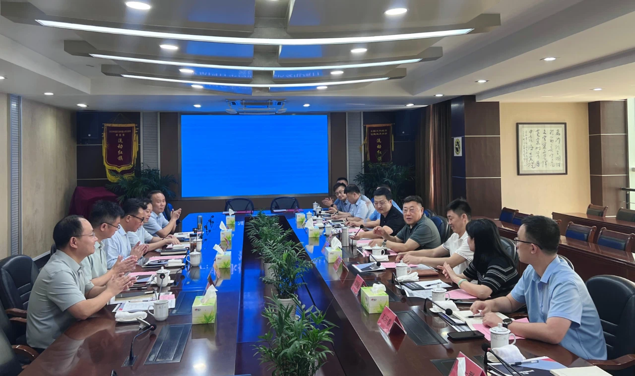 徐國強一行赴江蘇考察調研